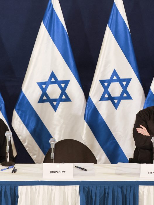 découvrez pourquoi un général israélien appelle à renforcer la confiance envers le gouvernement, dans un contexte de tensions et de défis nationaux. analyse et enjeux de cette déclaration clé pour israël.