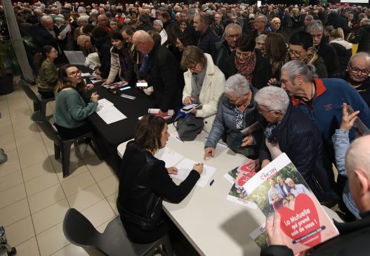 participez à notre réunion mutuelle pour découvrir les avantages de nos offres, échanger des idées et renforcer la solidarité entre membres. un moment essentiel pour mieux comprendre et profiter des services de notre mutuelle.