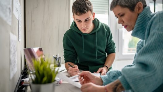 découvrez la meilleure mutuelle santé jeunes 2025 : garanties adaptées, tarifs avantageux et conseils pour bien choisir votre couverture santé dès vos 18 ans.