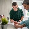 découvrez la meilleure mutuelle santé jeunes 2025 : garanties adaptées, tarifs avantageux et conseils pour bien choisir votre couverture santé dès vos 18 ans.