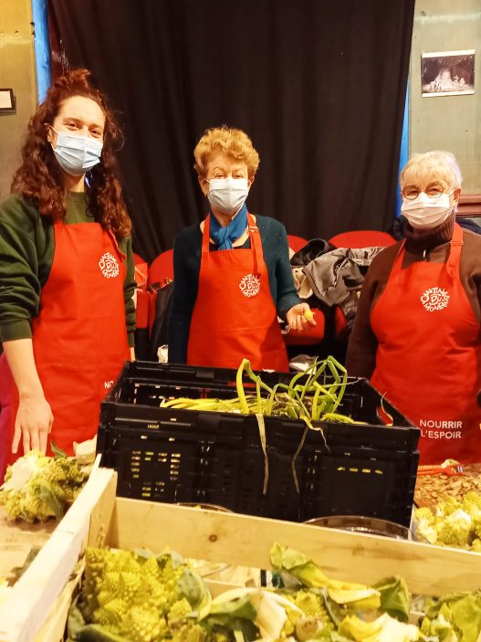 découvrez comment la solidarité envers les migrants soutient l’inclusion, la dignité et l’intégration. initiatives, actualités et ressources pour agir et encourager l’entraide.