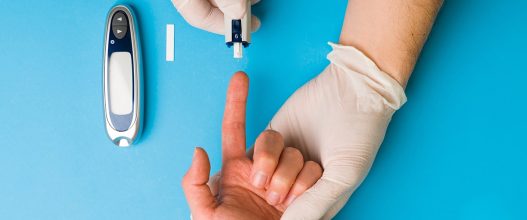 découvrez les garanties clés d'une mutuelle santé adaptées aux besoins des personnes atteintes de diabète pour une couverture optimale et sereine.