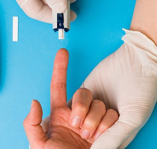 découvrez les garanties clés d'une mutuelle santé adaptées aux besoins des personnes atteintes de diabète pour une couverture optimale et sereine.