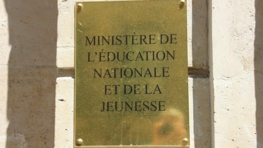 découvrez les meilleures stratégies pour la renégociation de votre mutuelle dédiée à l'éducation nationale, afin d'optimiser vos garanties et réduire vos coûts.